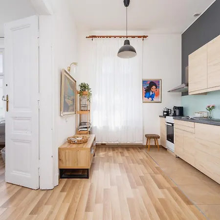 Family Apartment In Downtown Cracow By Rent Like Home Krakow Exterior photo