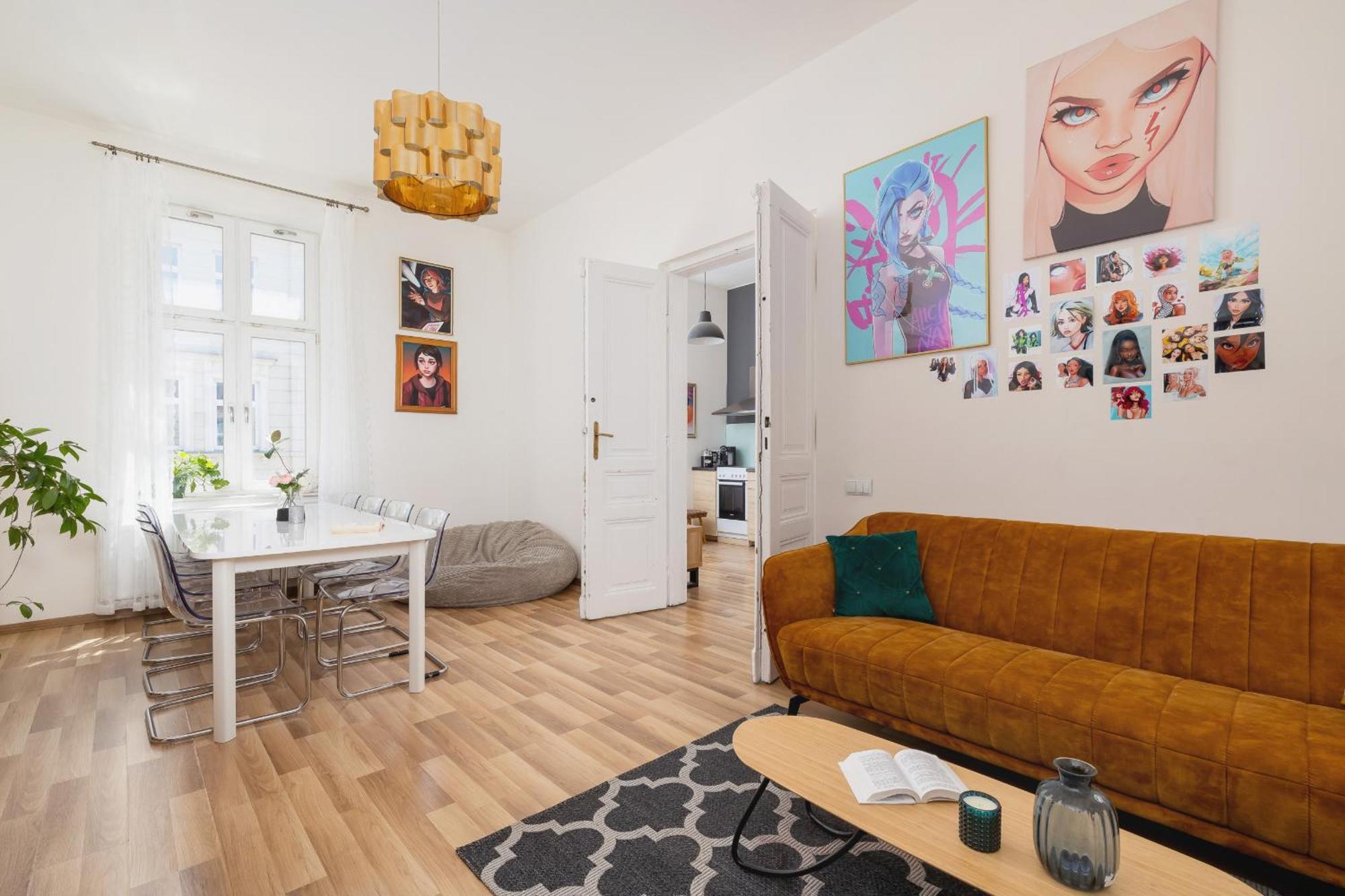 Family In Downtown Cracow By Rent Like Apartment